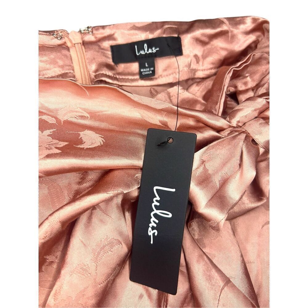 Lulu’s Women’s 6 Wrap Mini Skirt Pink Rose Gold Floral Satin Tie NEW - Picture 3 of 6